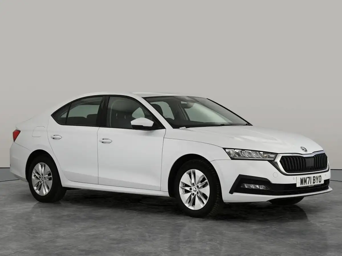 2022-skoda-octavia-20tdi-se-150ps-hatchback-big-4