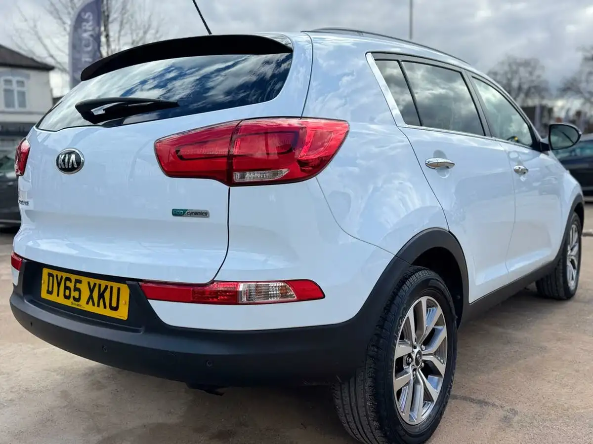 2015-kia-sportage-16-gdi-2-big-18