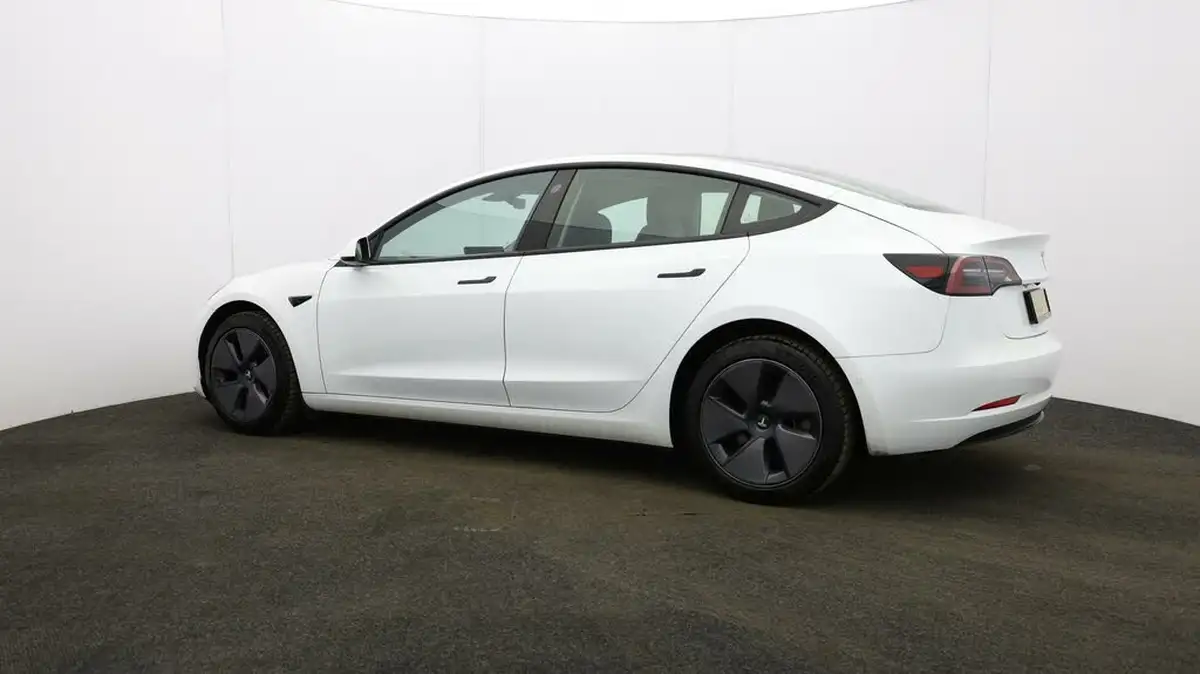2021-tesla-model-3-e-standard-plus-big-44
