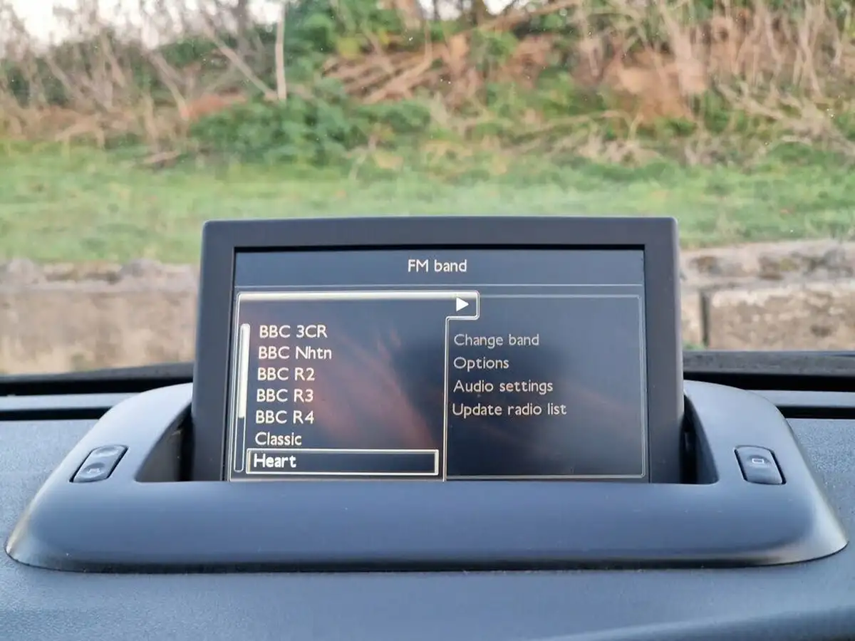 2015-peugeot-3008-crossover-16hdi-allure-fap-big-14