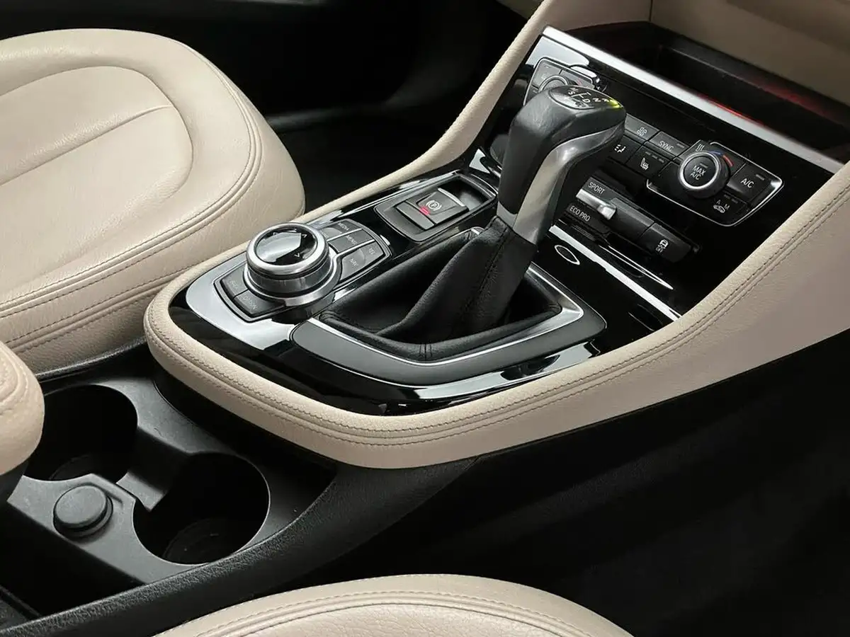 2016-bmw-2-series-big-16