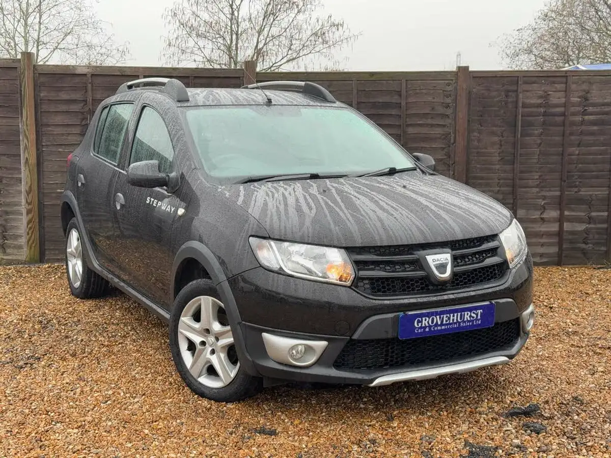 2014-dacia-sandero-stepway-15d-ambiance-big-0