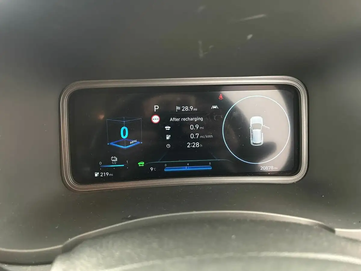 2021-hyundai-kona-e-premium-204ps-64kwh-7kw-obc-big-30