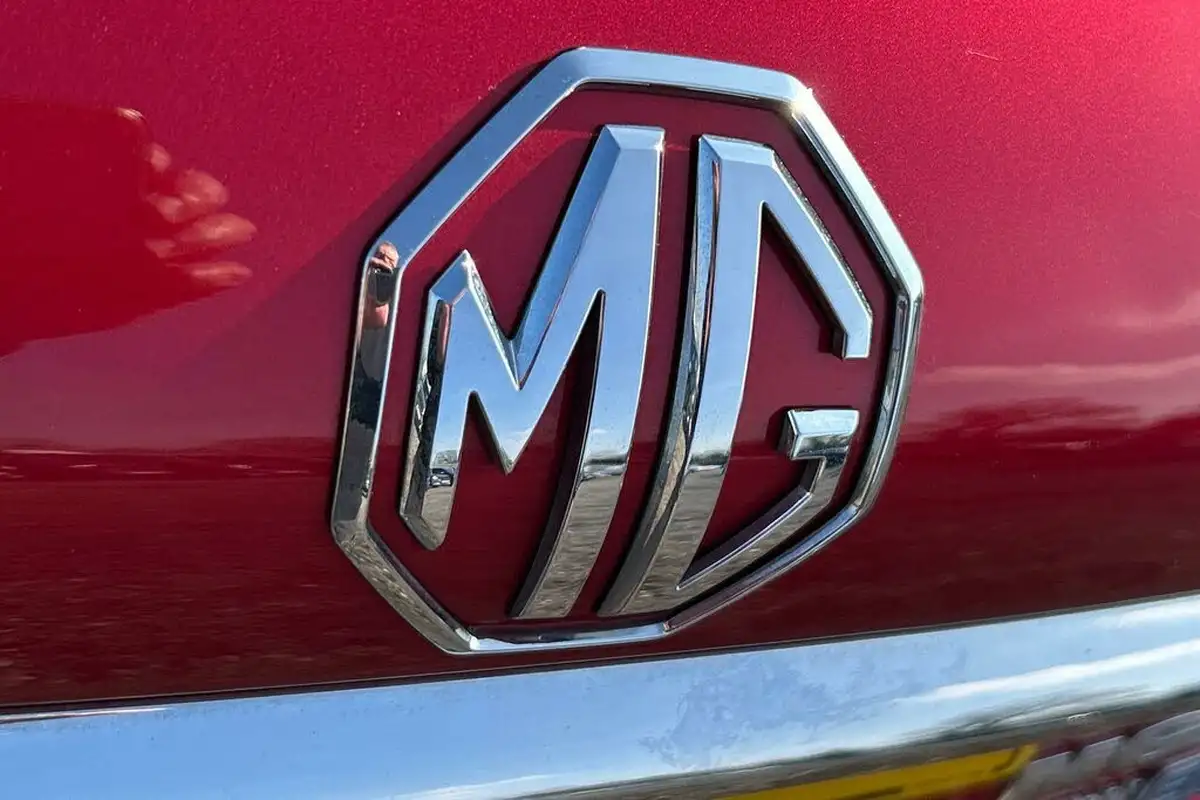 2024-mg-mg5-e-se-ev-big-25