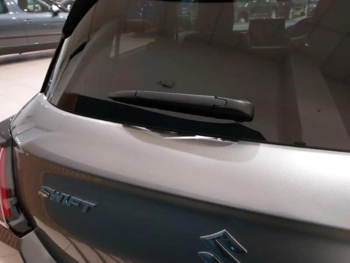 2024-suzuki-swift-12-motion-cvt-big-12