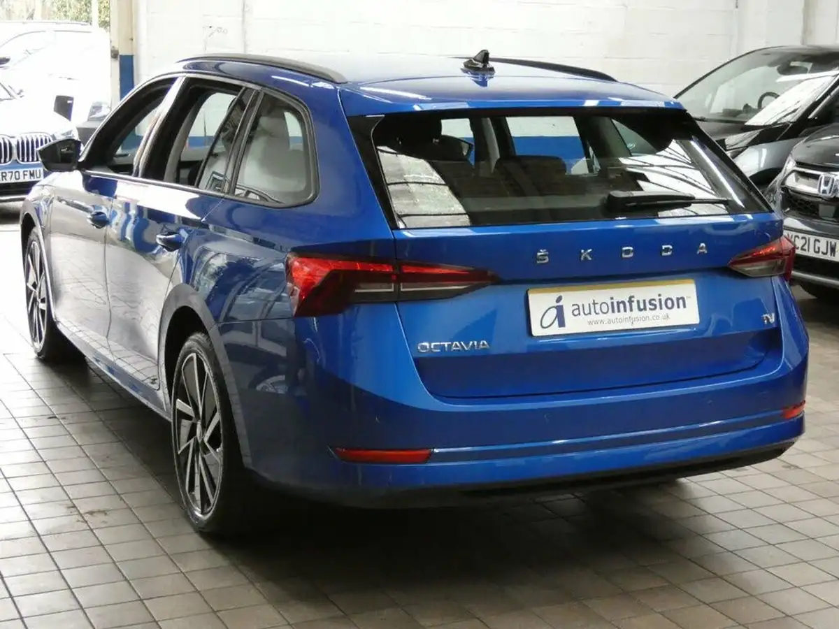 2021-skoda-octavia-14-tsi-se-technology-estate-big-38