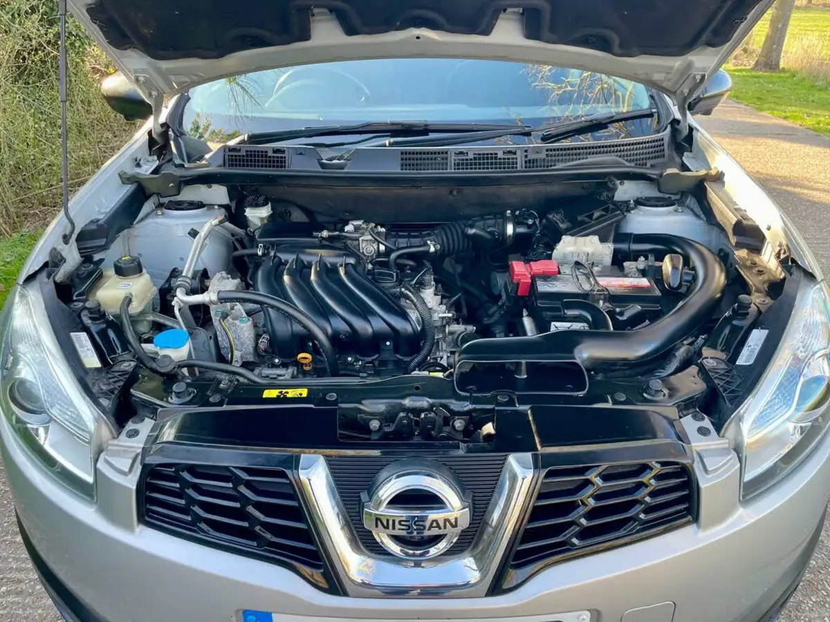 2013-nissan-qashqai-16-360-big-39