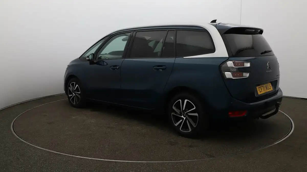 2022-citroen-grand-c4-spacetourer-15bluehdi-shine-big-62