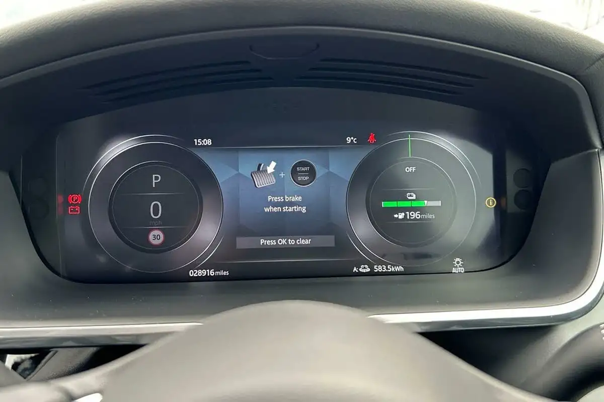 2021-jaguar-i-pace-ev400-hse-big-13