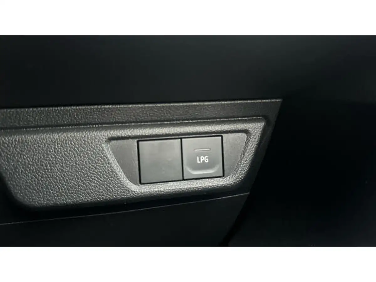 2022-dacia-sandero-stepway-10-tce-prestige-100bhp-bi-fuel-big-44