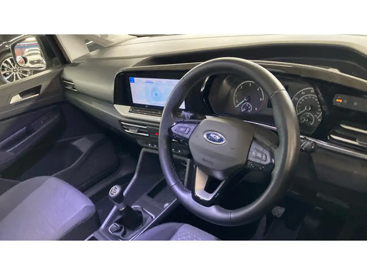 2023-ford-tourneo-connect-20-titanium-big-10
