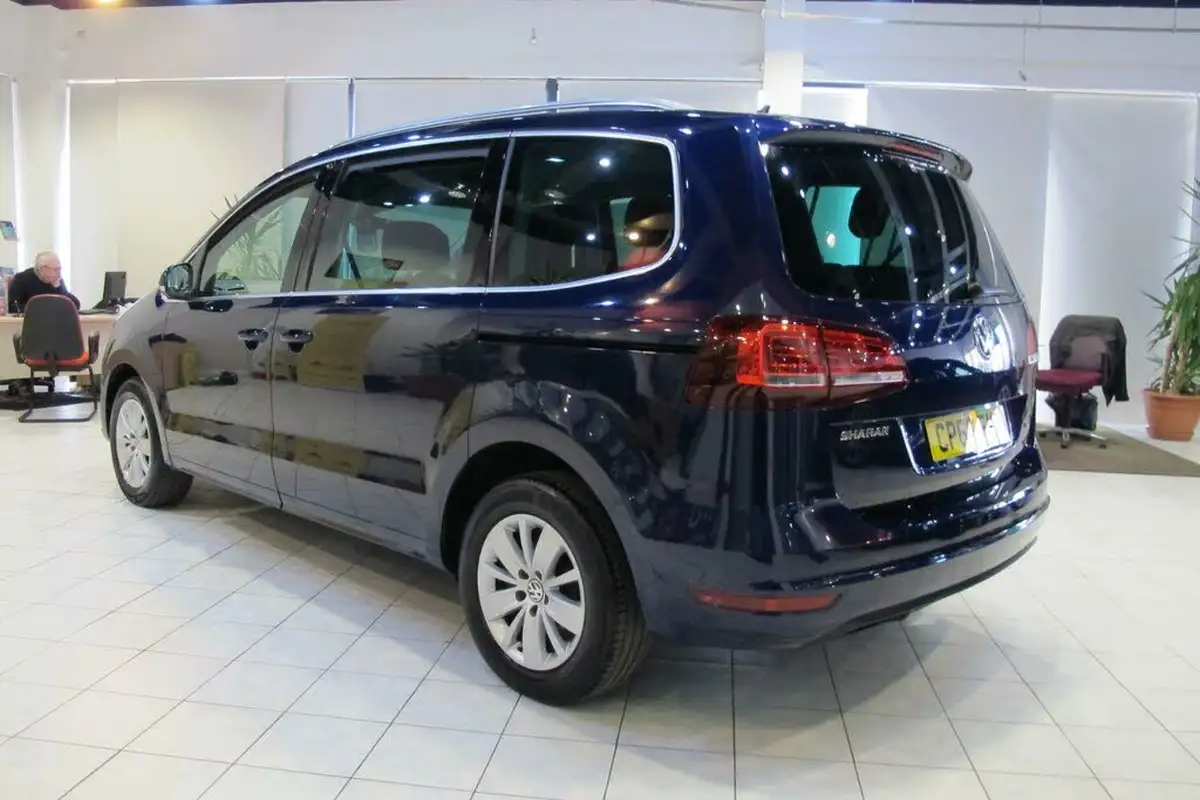 2019-volkswagen-sharan-14-tsi-se-nav-1395cc-big-15