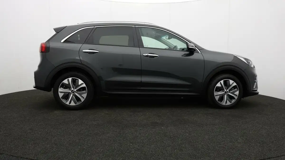 2020-kia-e-niro-ev-2-big-37