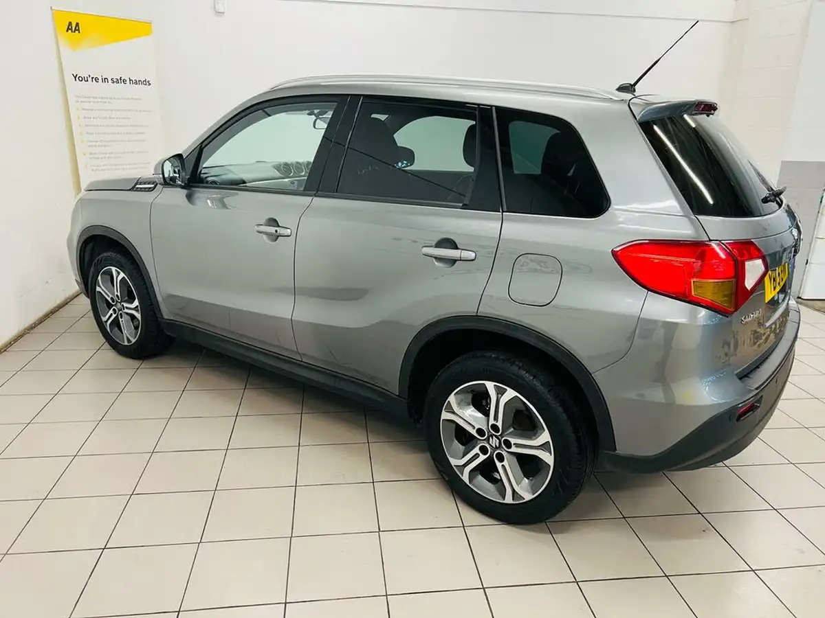 2015-suzuki-vitara-16-sz5-allgrip-big-2