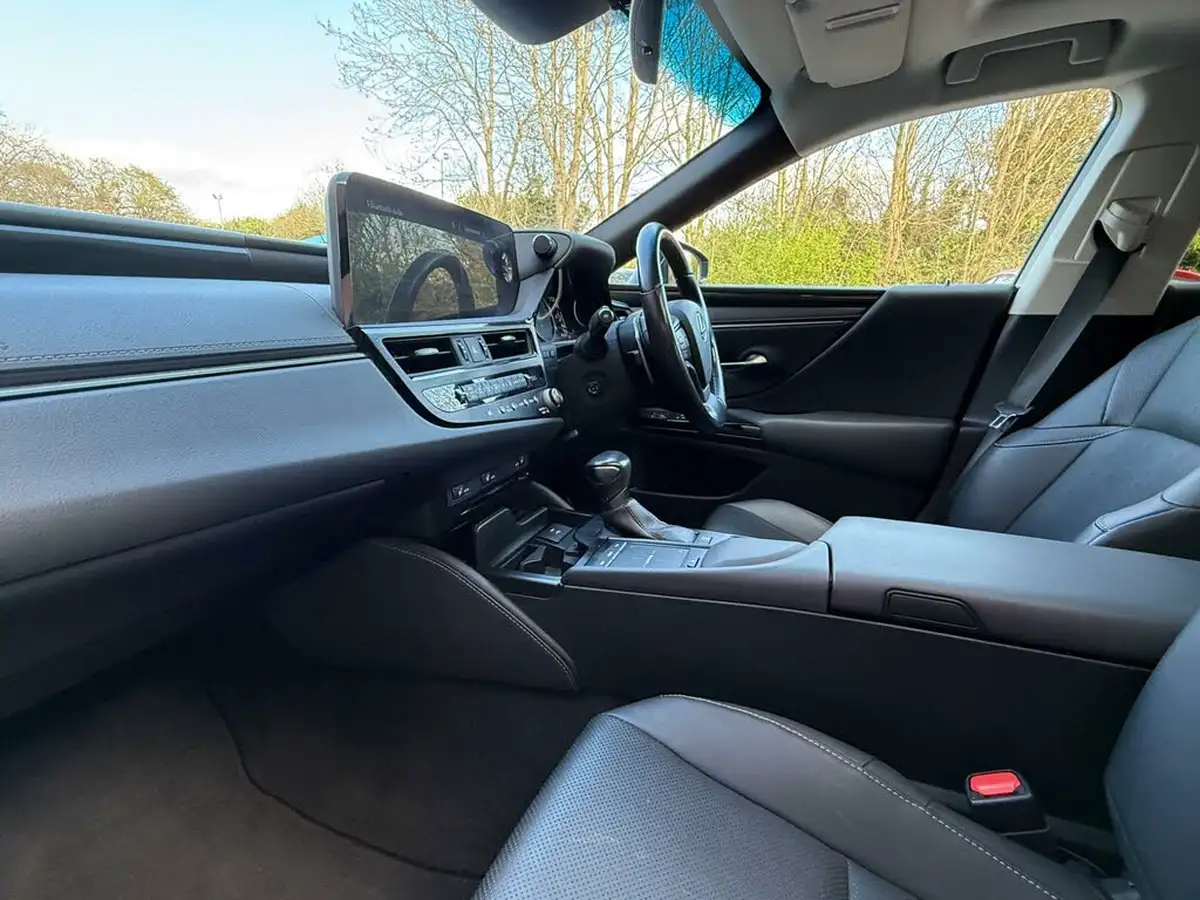 2022-lexus-es-300h-25-es-without-navigation-big-15