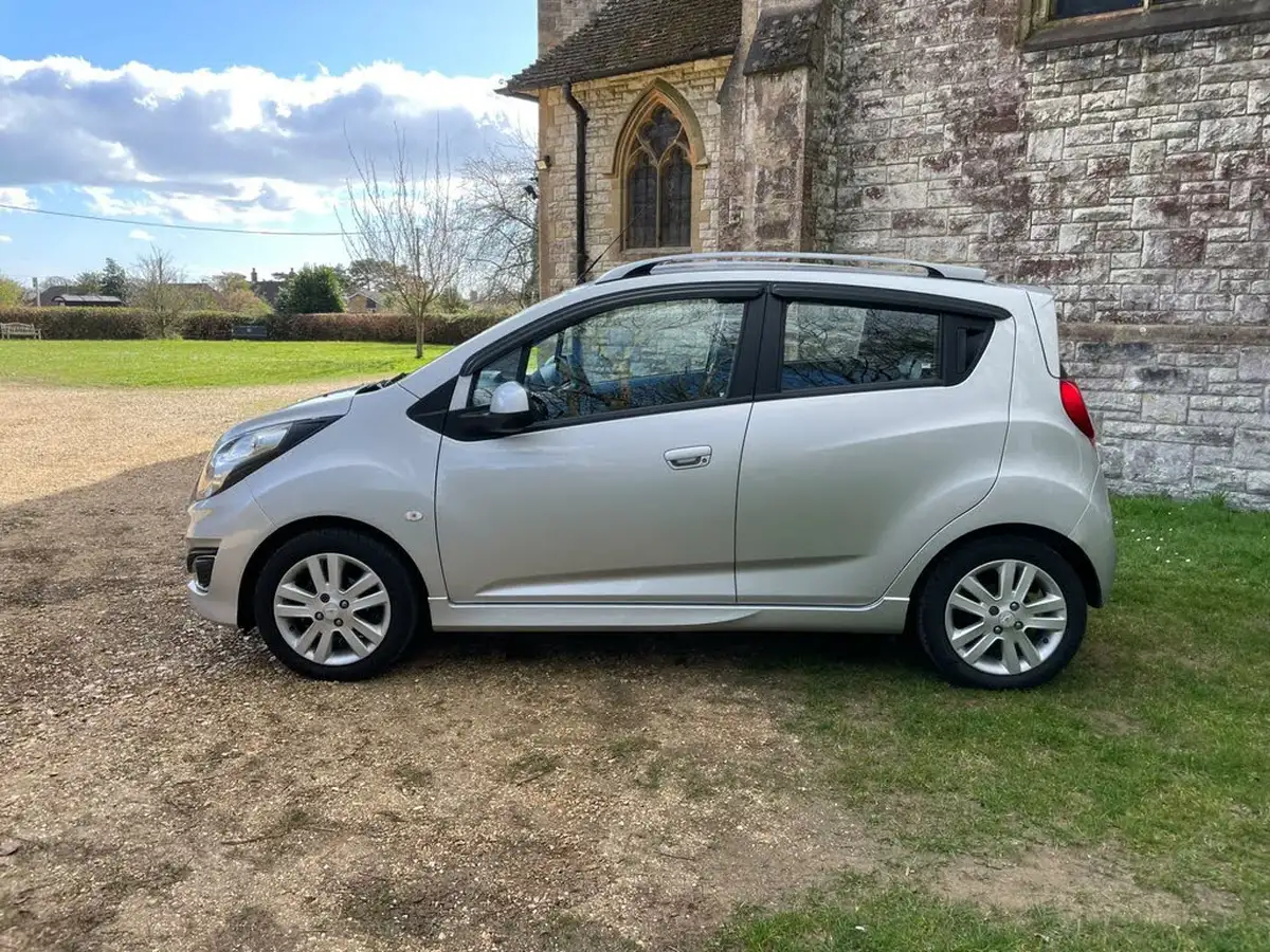2013-chevrolet-spark-12-ltz-big-5