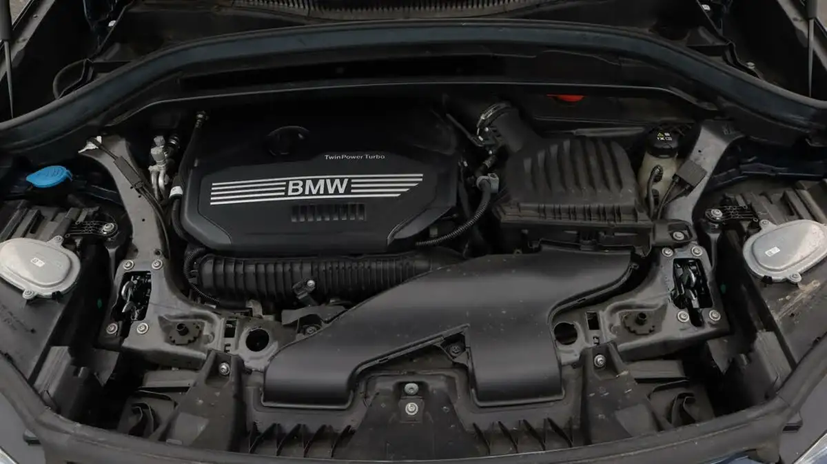 2021-bmw-x1-20-sdrive20i-xline-big-19