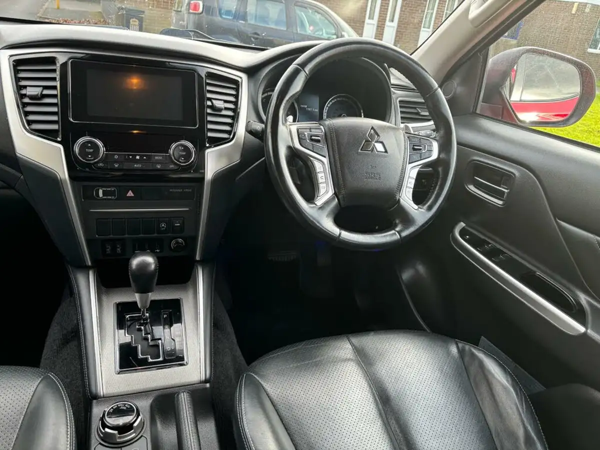 2021-mitsubishi-l200-22di-d-barbarian-auto-big-9