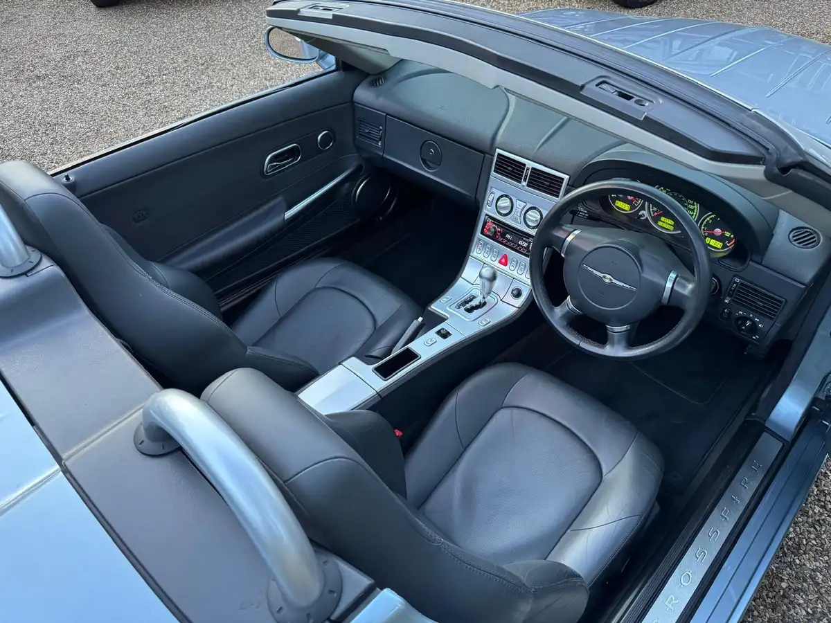 2004-chrysler-crossfire-32-auto-big-3