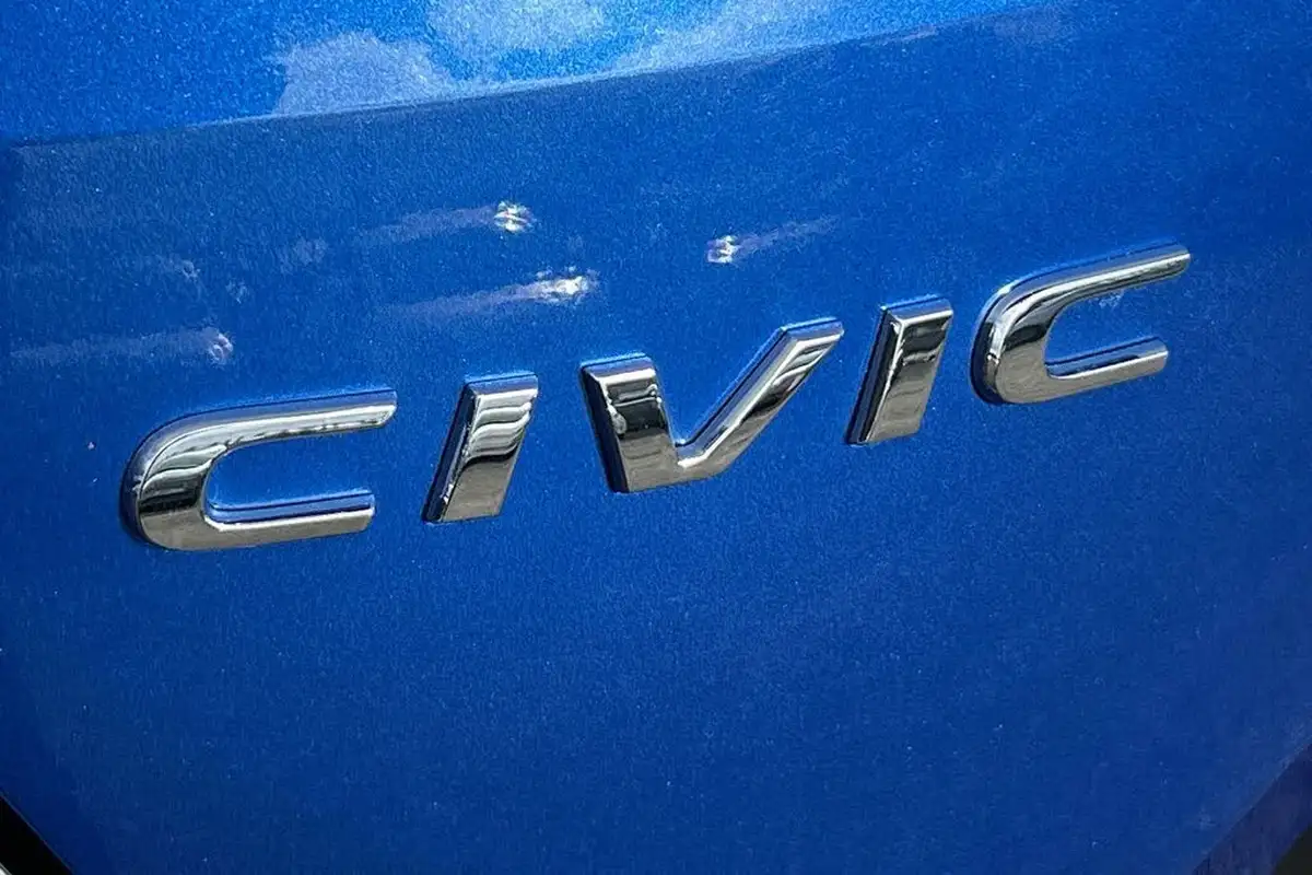 2020-honda-civic-10-vtec-turbo-se-hatchback-5d-cvt-big-24