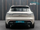 2022-porsche-macan-20-small-24
