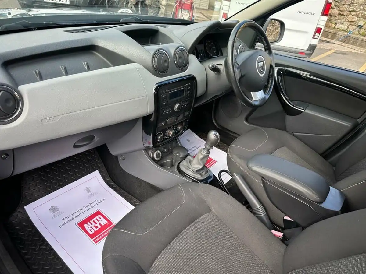 2013-dacia-duster-15d-laureate-109bhp-4x4-big-15