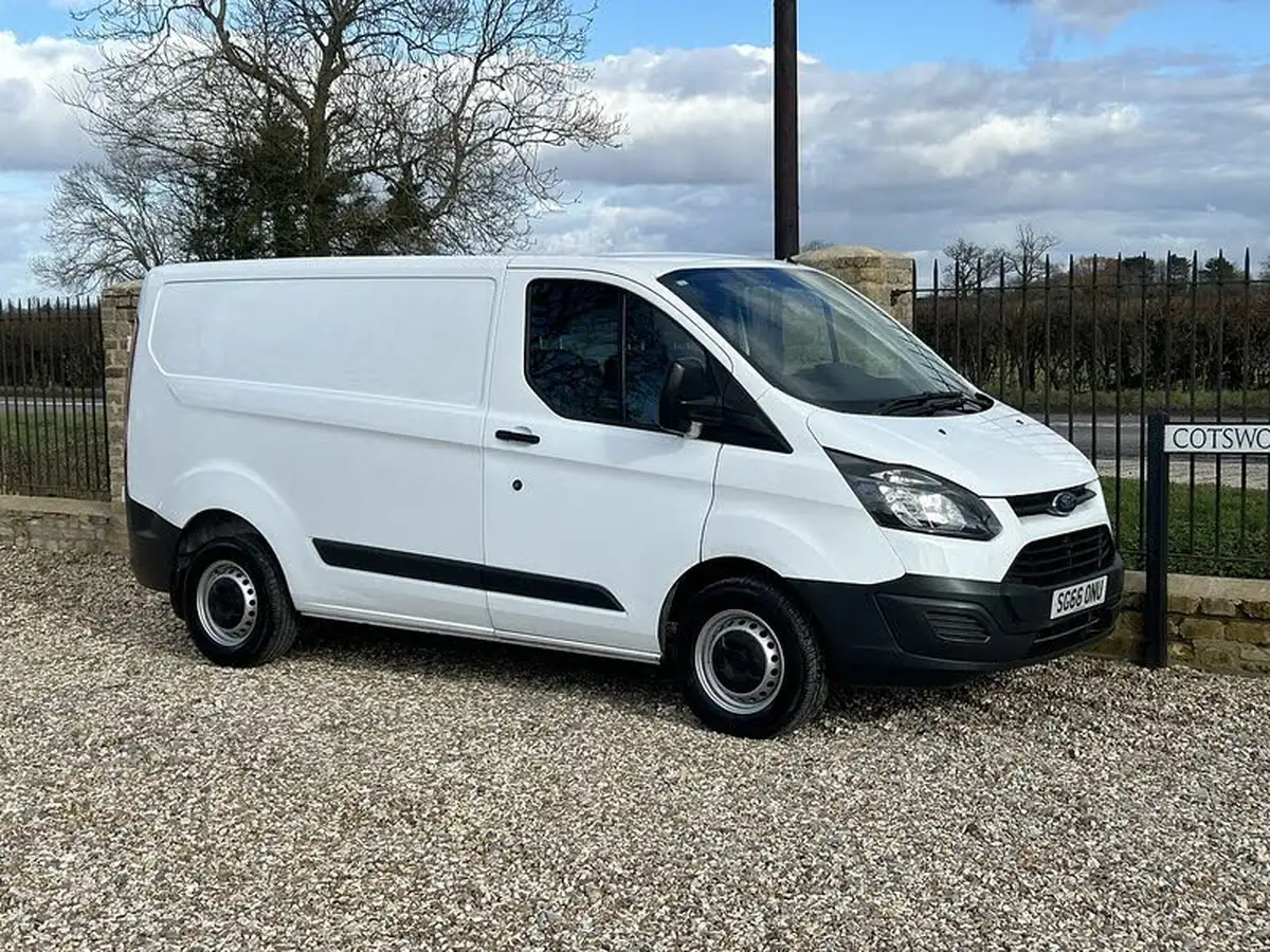 2016-ford-transit-custom-20tdci-290-l1h1-105pseu6-panel-van-big-1