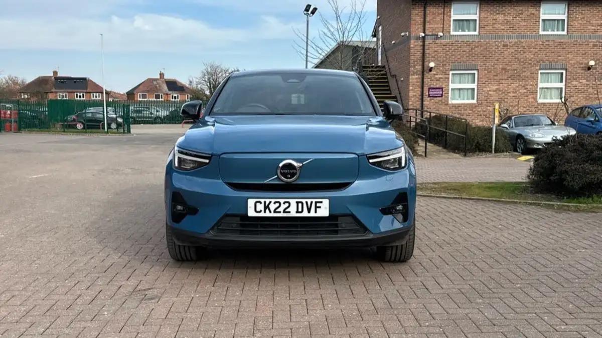 2022-volvo-c40-e-twin-recharge-pro-big-11