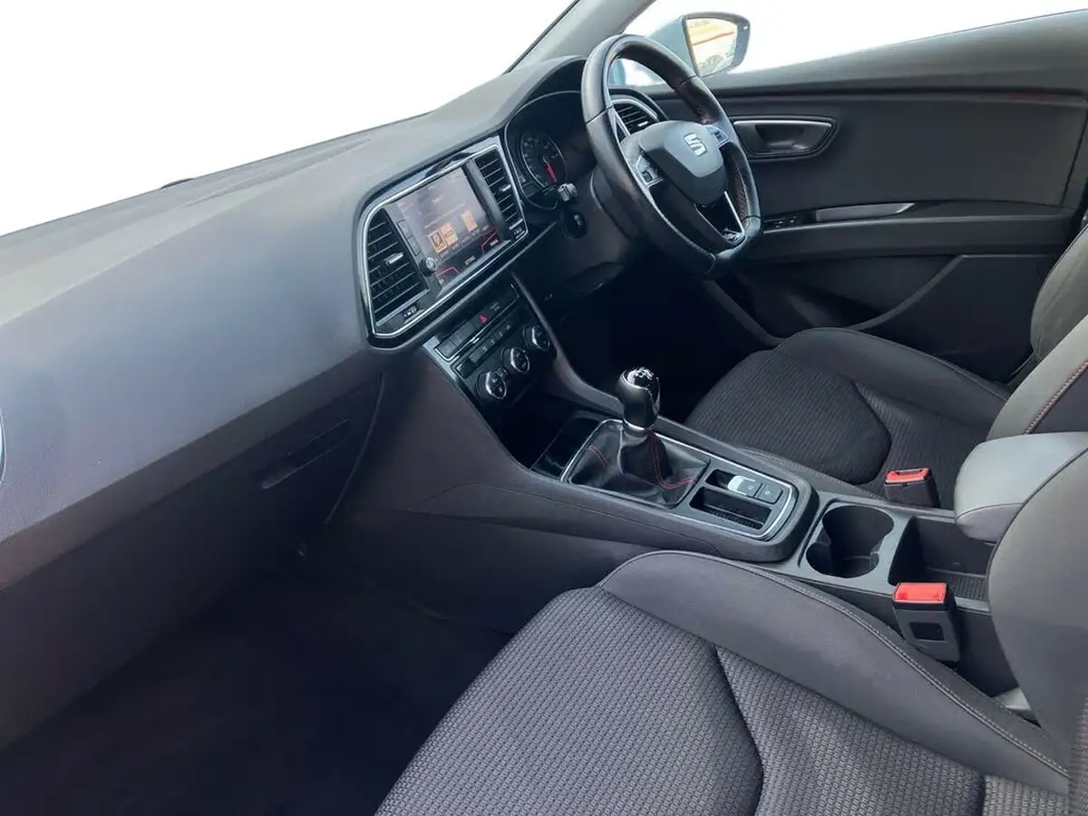 2017-seat-leon-20tdi-fr-technology-150ps-estate-5d-big-6