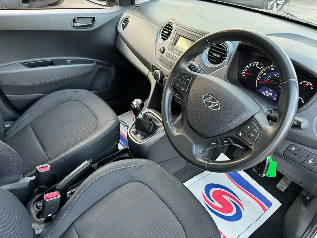 2018-hyundai-i10-10-se-67ps-big-8