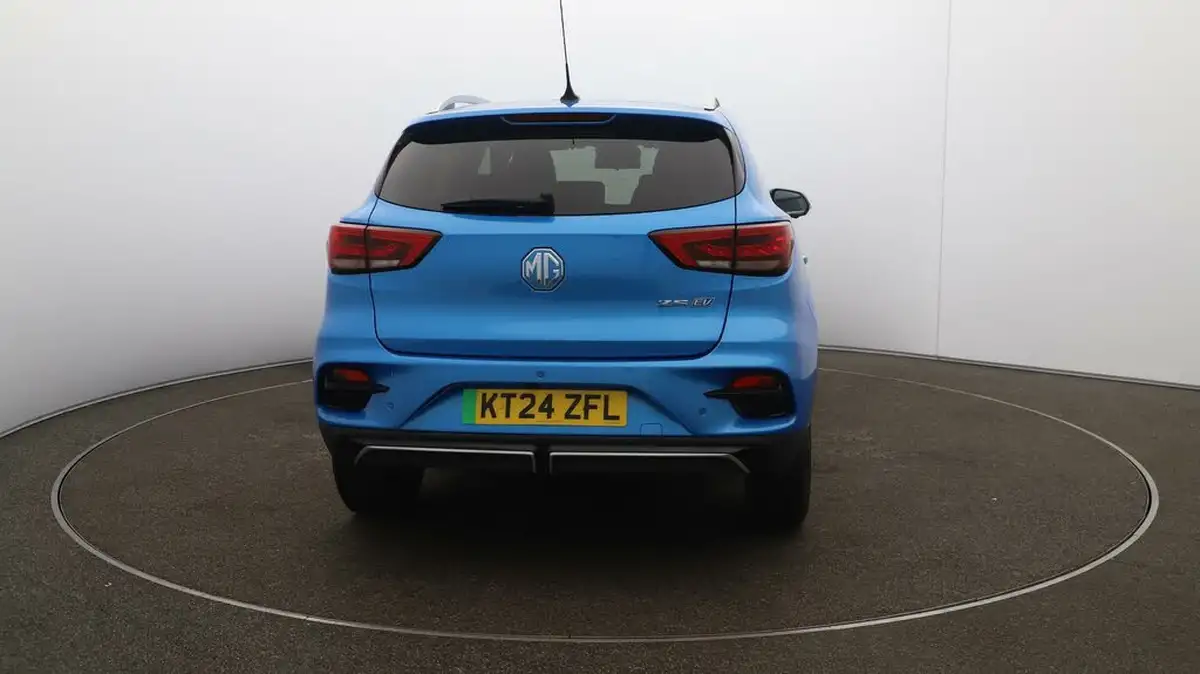 2024-mg-zs-suv-e-trophy-connect-ev-156ps-long-range-big-6