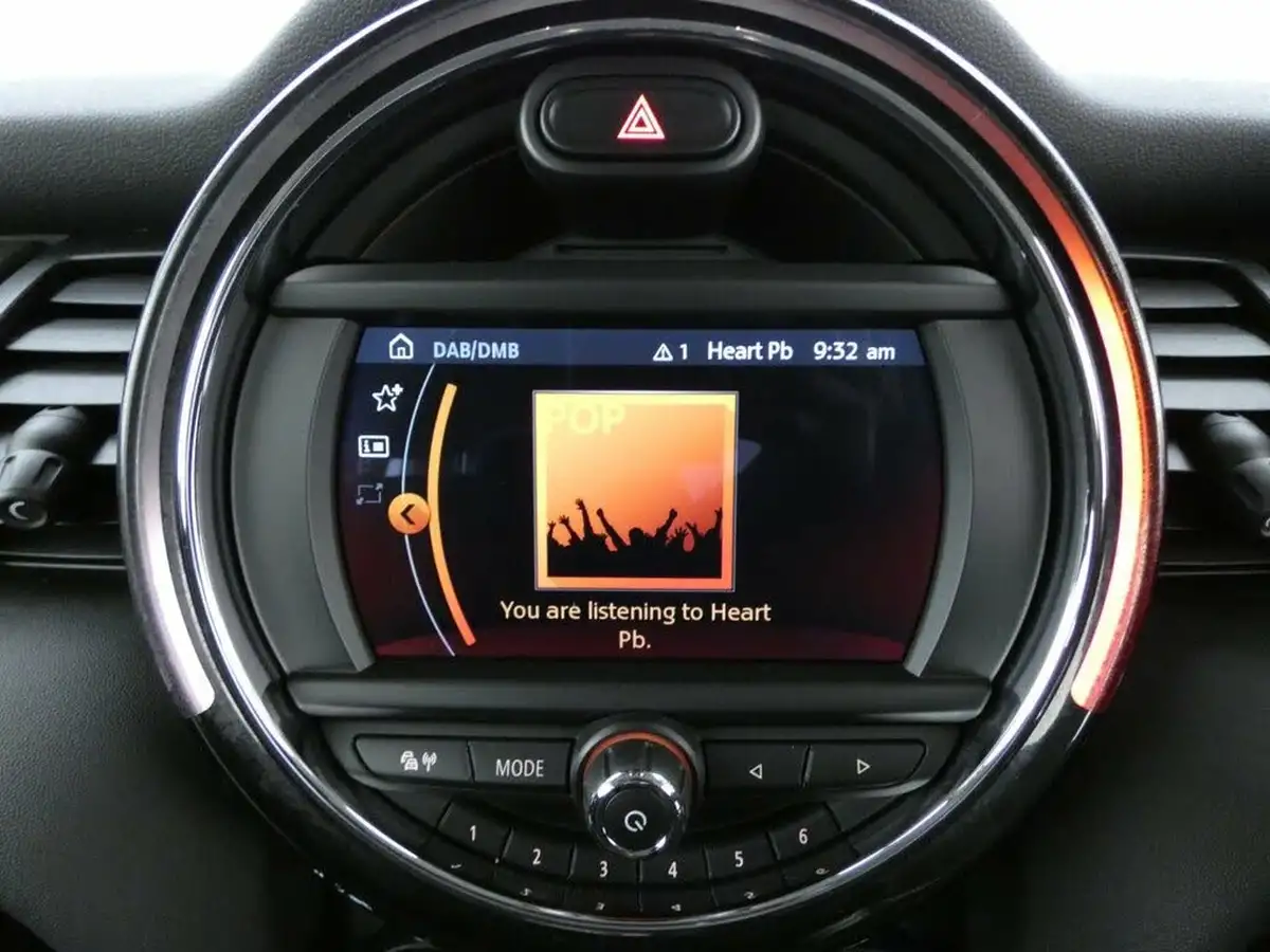 2021-mini-cooper-15-one-classic-series-ii-5d-auto-big-10