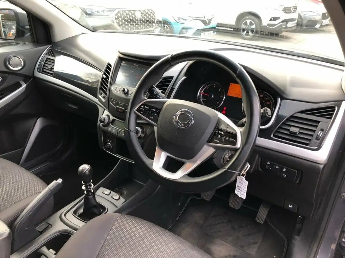2020-ssangyong-korando-22td-le-big-18