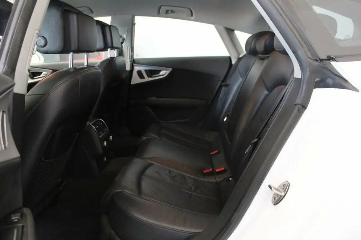 2015-audi-a7-30td-se-executive-big-46