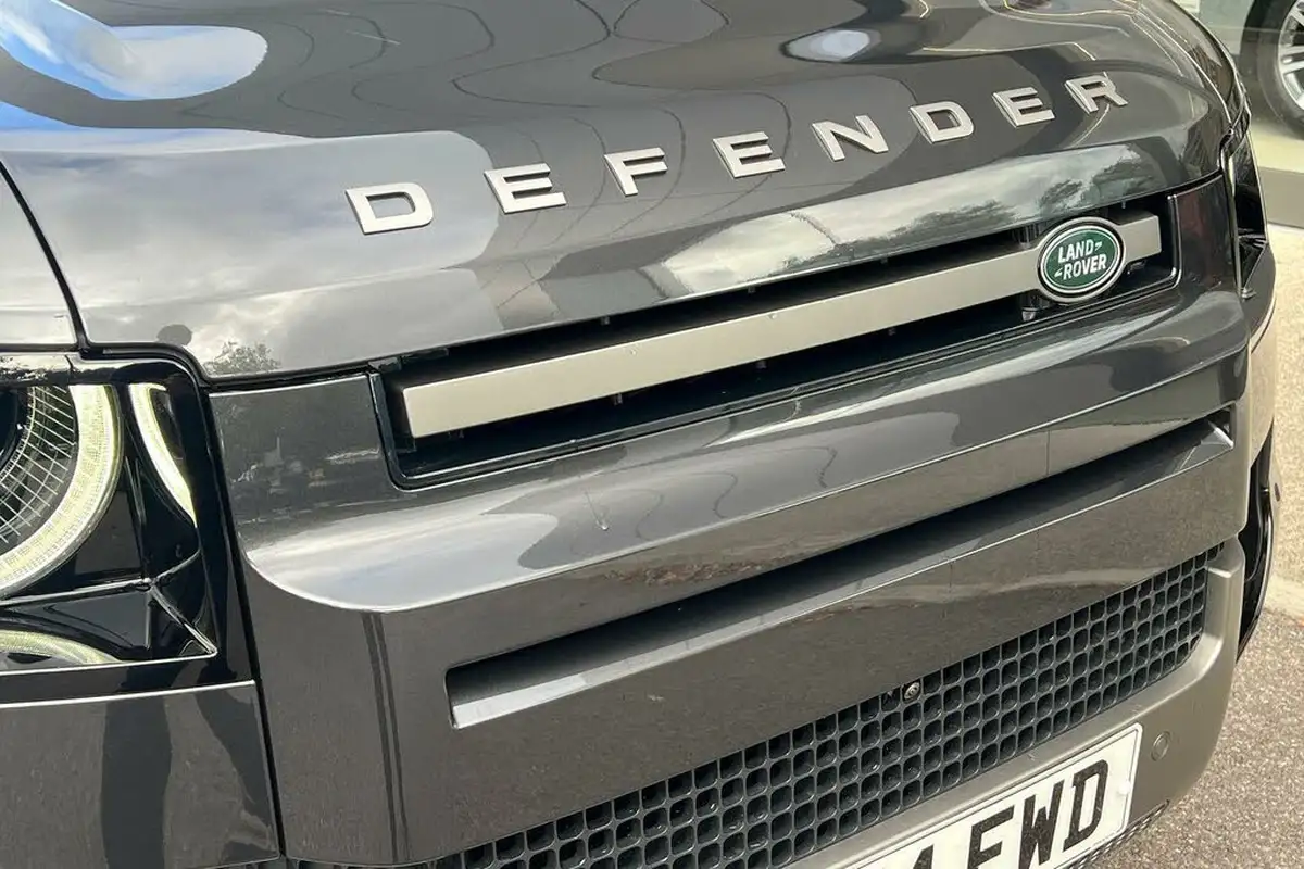 2024-land-rover-90-defender-30-d350-x-dynamic-se-big-53