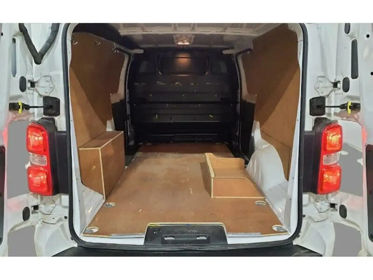 2020-vauxhall-vivaro-15td-2900-l2h1-sportive-big-2