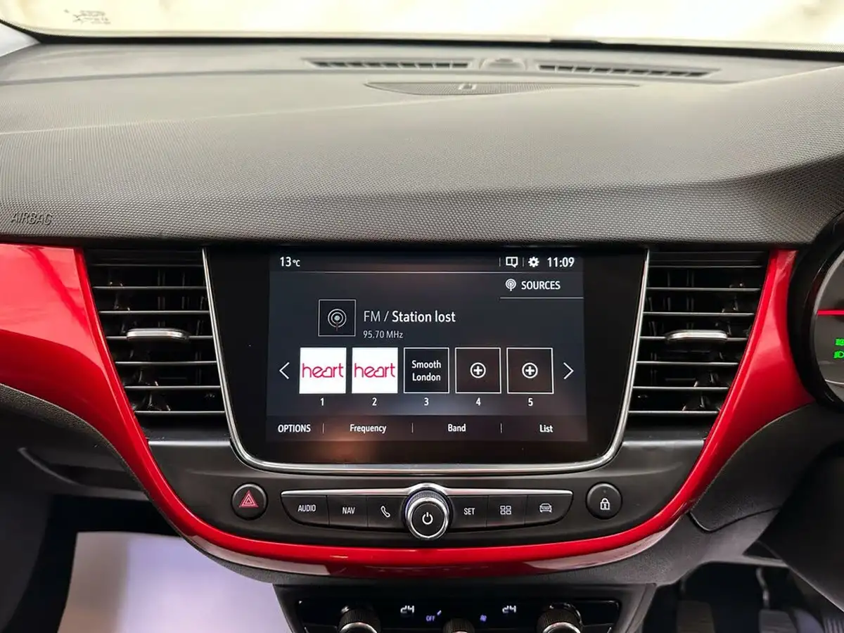 2022-vauxhall-crossland-12i-sri-edition-big-12