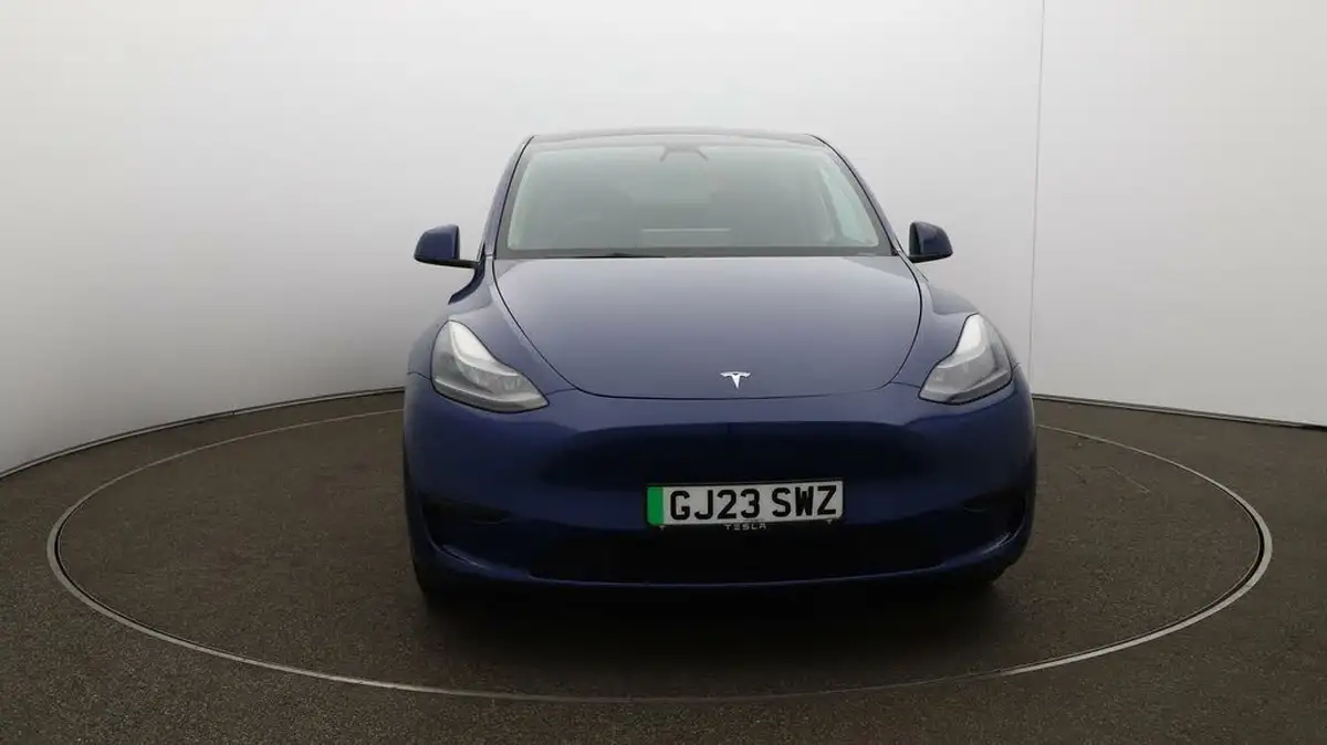 2023-tesla-model-y-e-rwd-big-2
