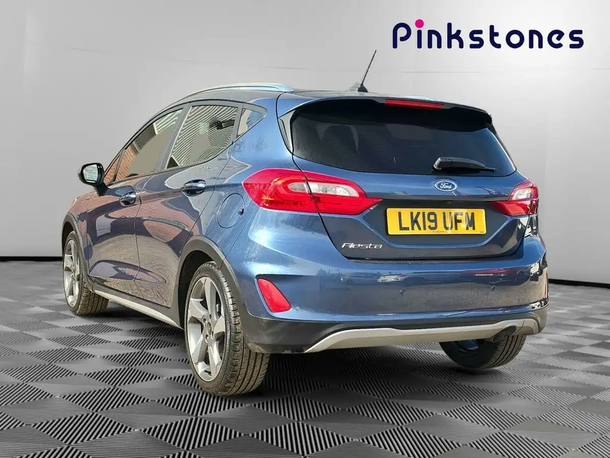 2019-ford-fiesta-10t-active-x-100ps-auto-big-3