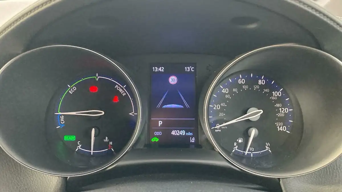 2022-toyota-c-hr-18-vvt-i-gr-sport-big-8