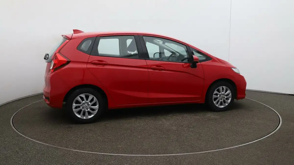2019-honda-jazz-13-i-vtec-se-big-46