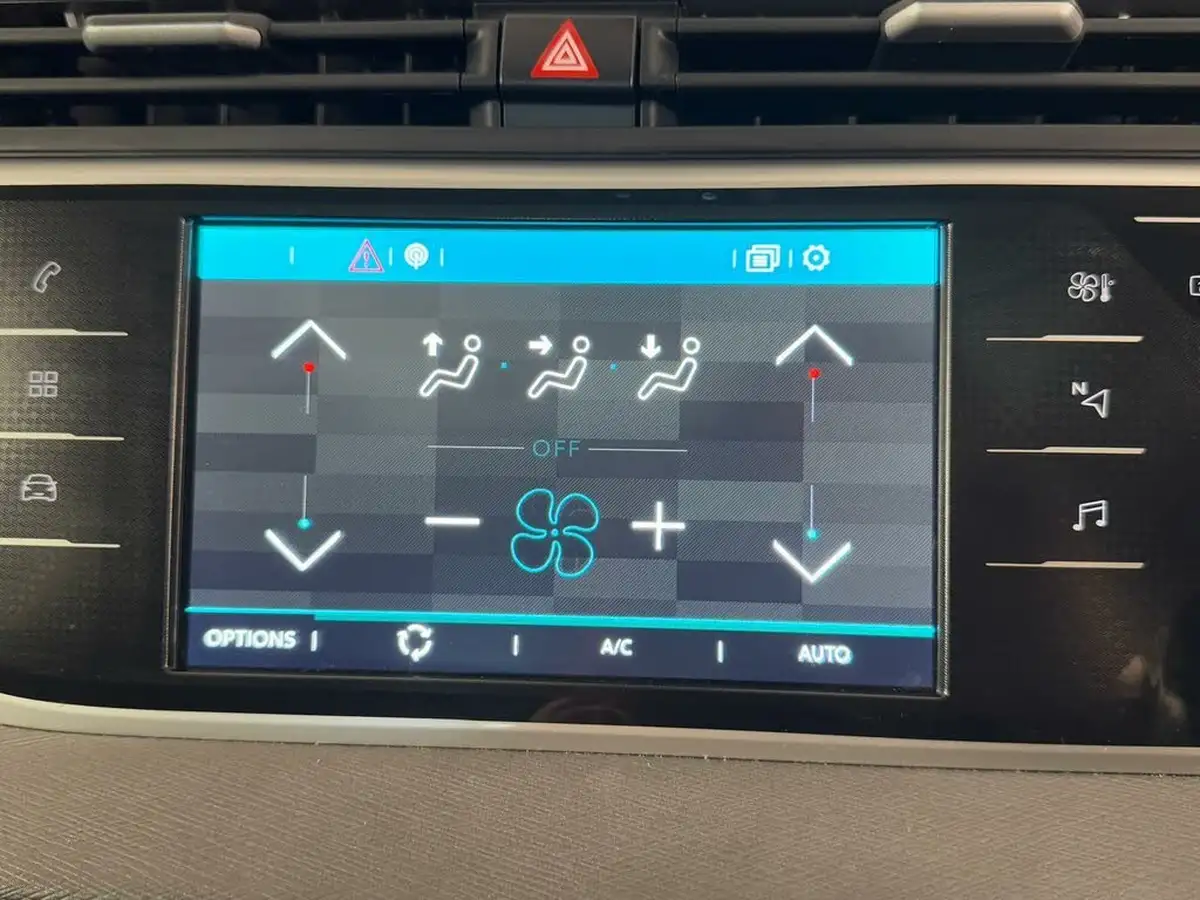 2022-citroen-grand-c4-spacetourer-12-puretech-shine-eat8-big-45