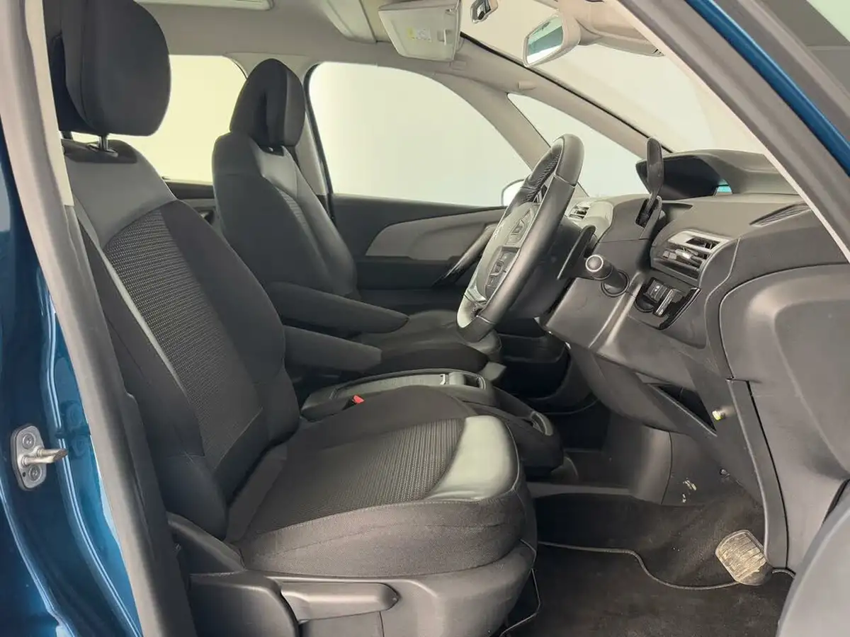 2022-citroen-grand-c4-spacetourer-12-puretech-shine-eat8-big-21