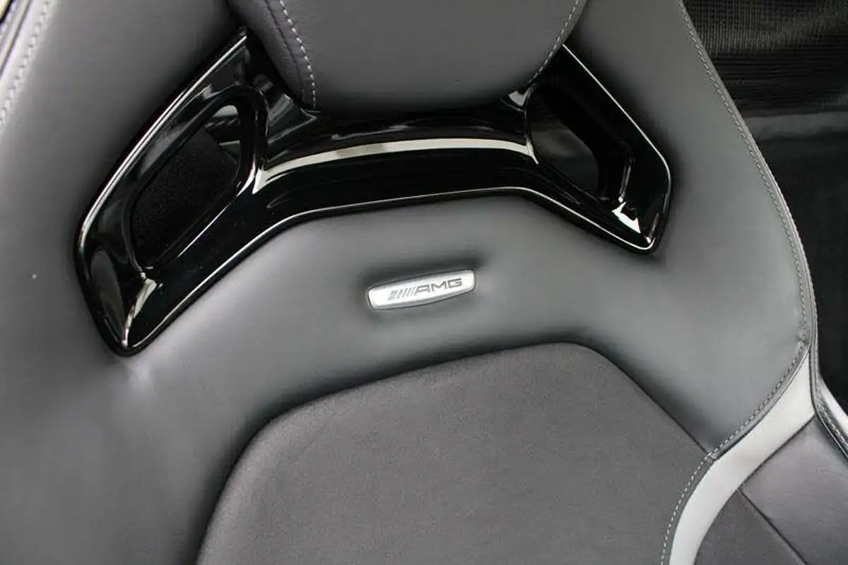 2019-mercedes-benz-amg-40-gt-r-premiumss-coupe-big-17