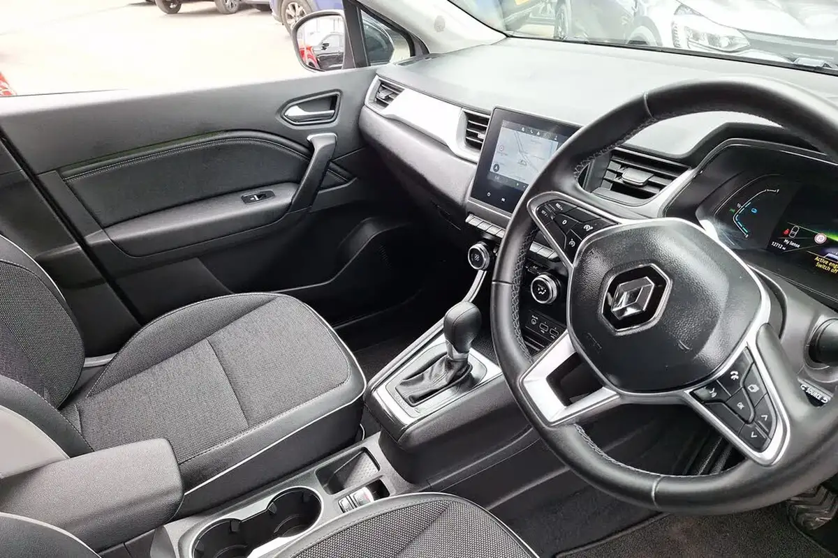 2023-renault-captur-16-techno-145ps-full-big-11