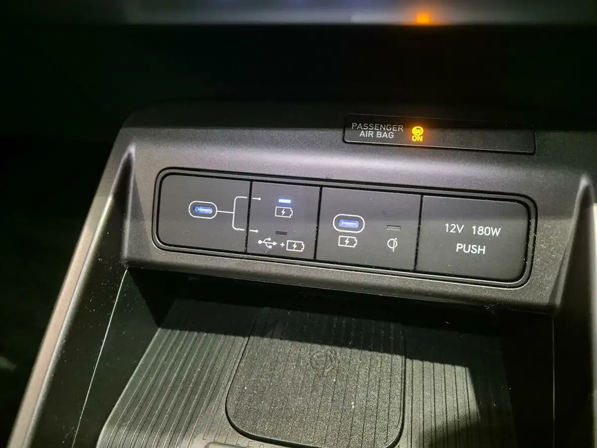 2024-hyundai-kona-e-ultimate-218ps-65kwh-big-18