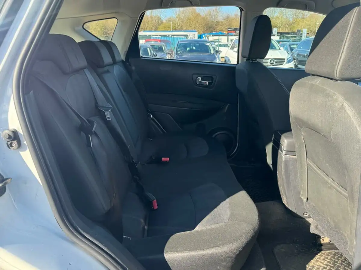 2011-nissan-qashqai-15td-acenta-big-8