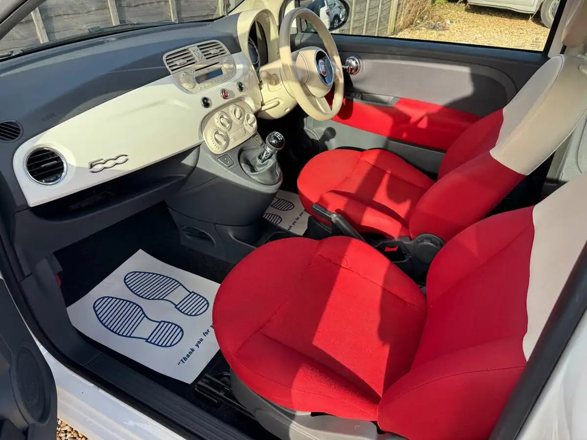 2013-fiat-500-12-pop-big-10