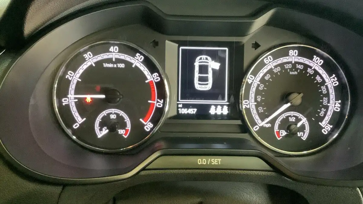 2019-skoda-octavia-15-tsi-se-hatchback-dsg-big-6