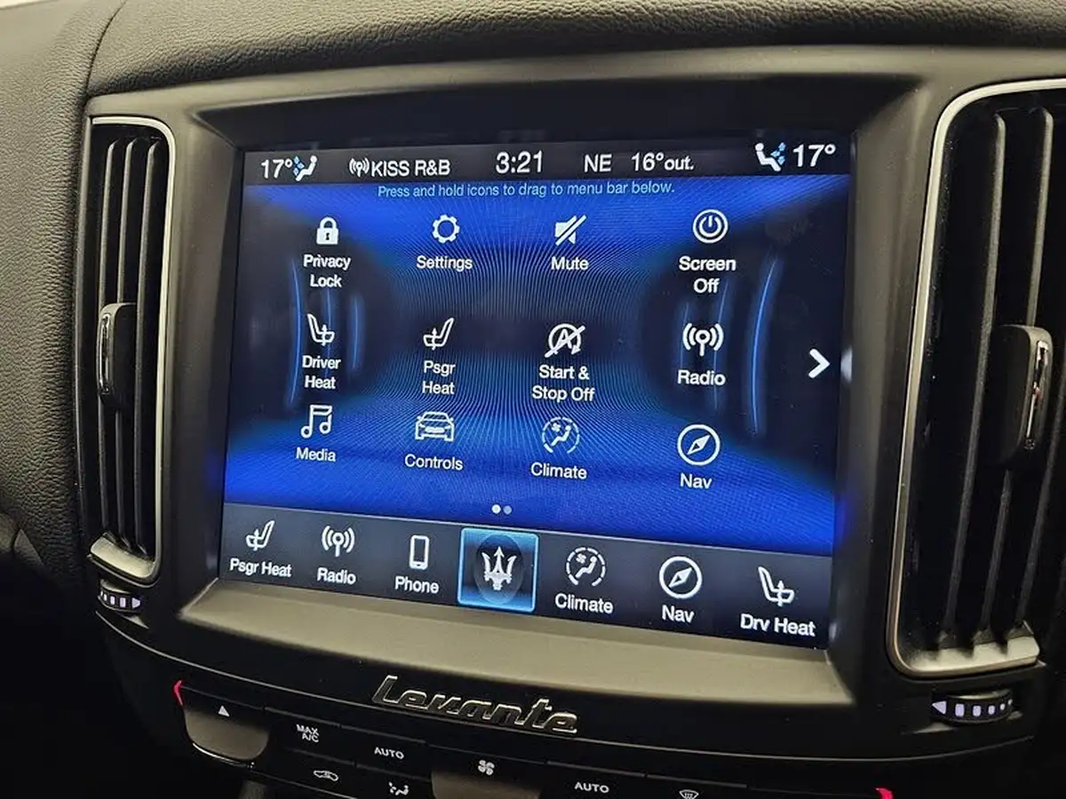 2021-maserati-levante-30-gransport-big-34